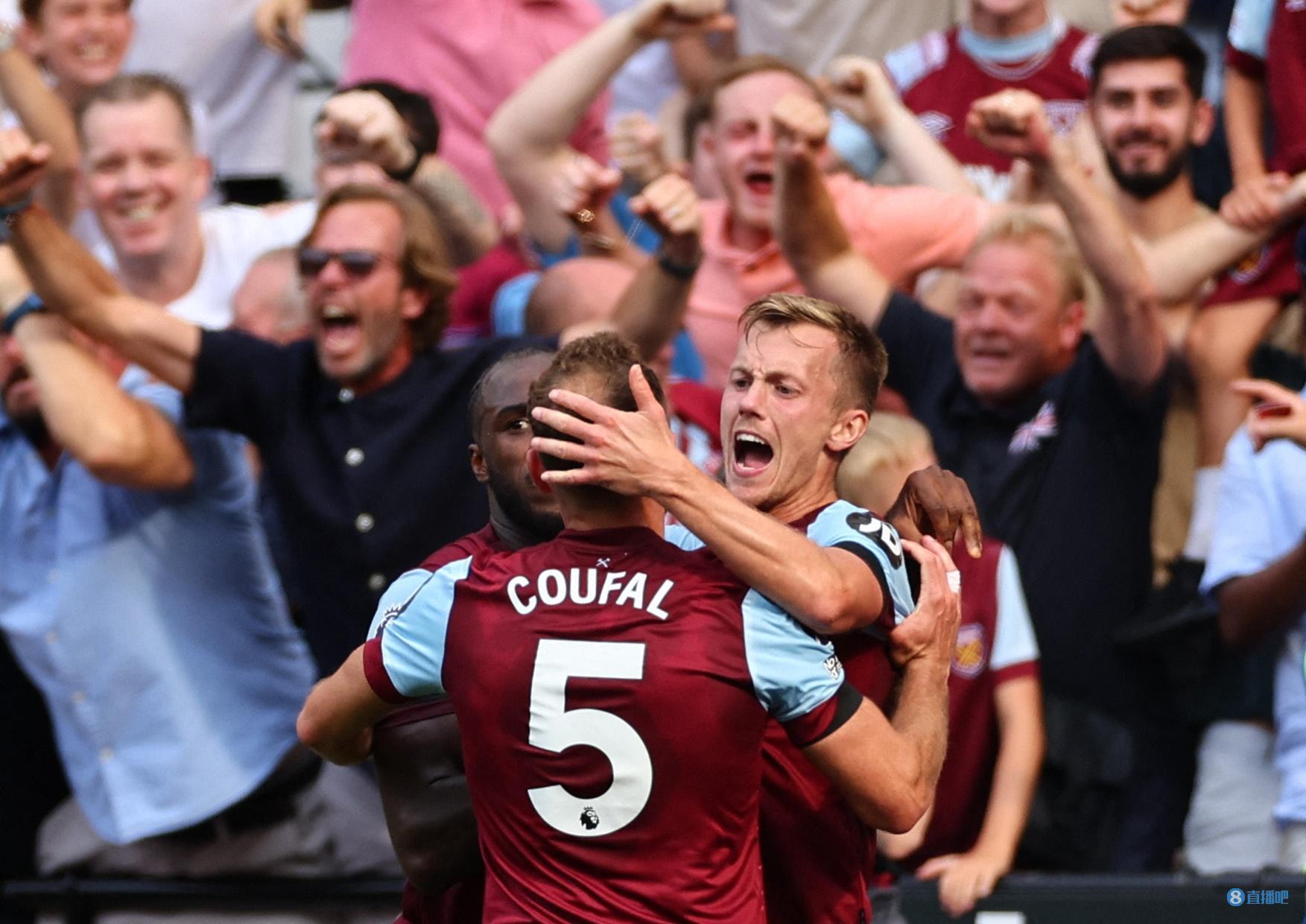 观赛时的安 观赛时的安